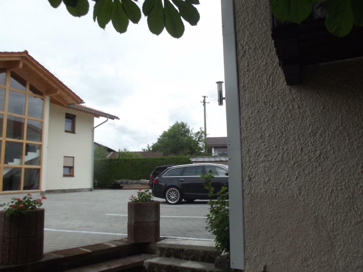 Gaestehaus Hubertus Bad Aibling Eksteriør billede